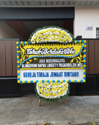 Papan Bunga Duka di Ipuh
